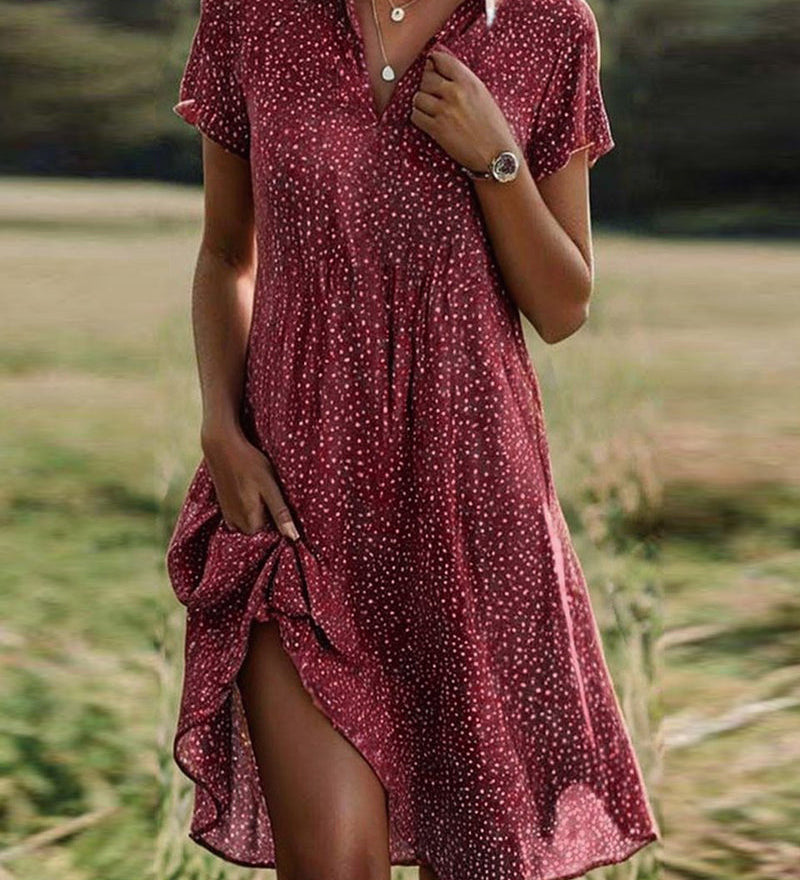 Iulia – Lengva Suknelė su Taškeliais