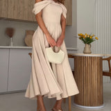 Isadora | Elegantiška Maxi Suknelė su Atvirais Pečiais ir Drapiruotėmis