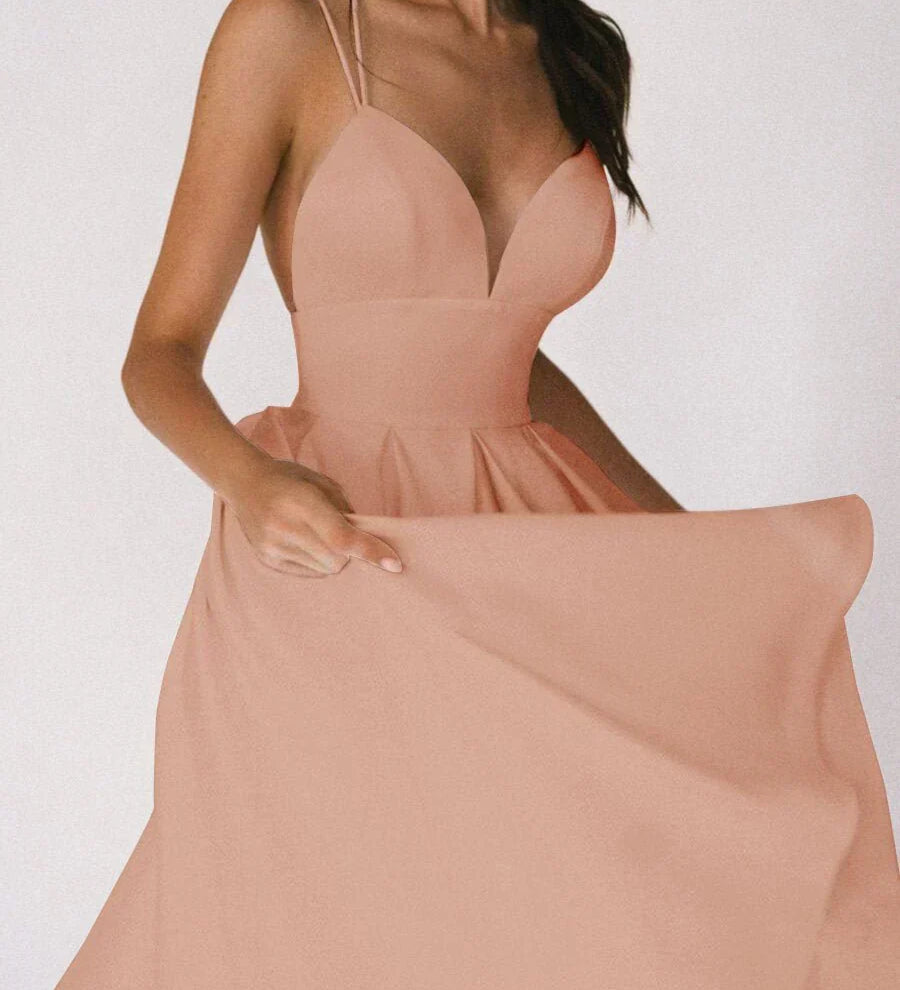 Elara - Minimalistinė Elegantiška Suknelė