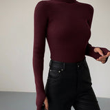 Isla | Rafinuotas ir Universalus Ribo Turtleneck Megztinis