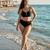 Viorica – Modeliuojantis maudymosi kostiumėlis